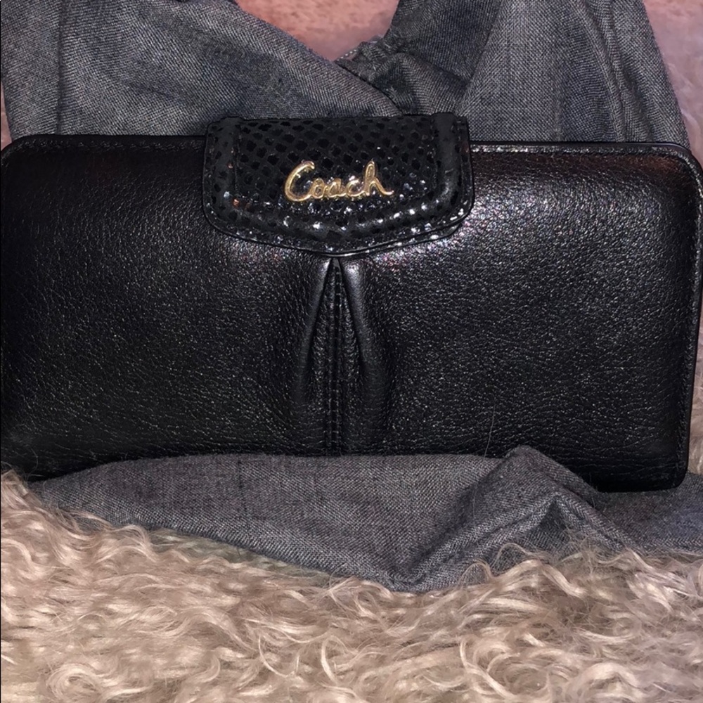 Coach wallet